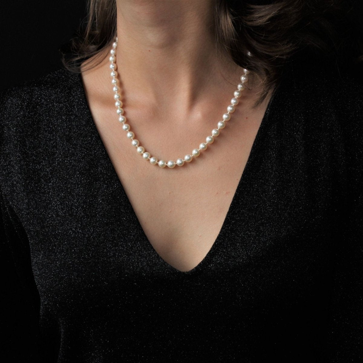 Collier de perles de culture fermoir rosace en or blanc et diamants rubis - Castafiore
