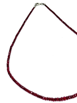 Collier de Perles en rubis - Castafiore