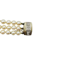 Collier de Perles trois rangs en perle de culture, or blanc et diamants - Castafiore