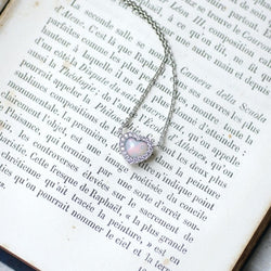 Collier Dior Happy Birth Coeur Opale et Diamants sur Or Blanc - Castafiore