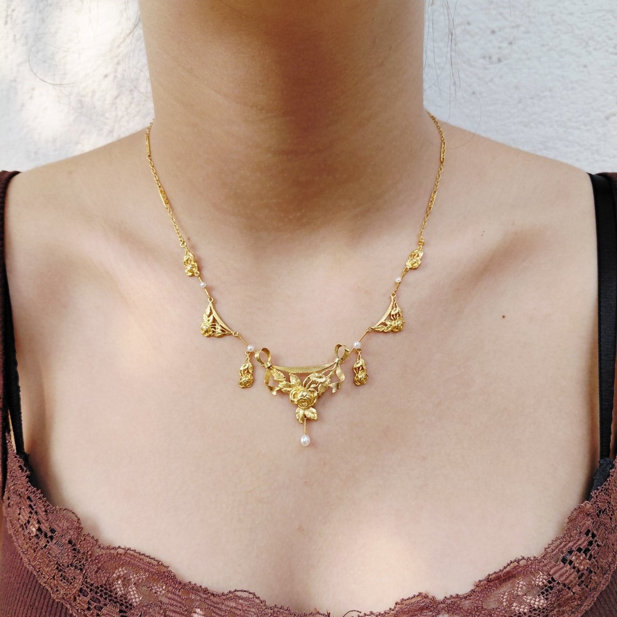 Collier Draperie en or champagne et perles - Castafiore