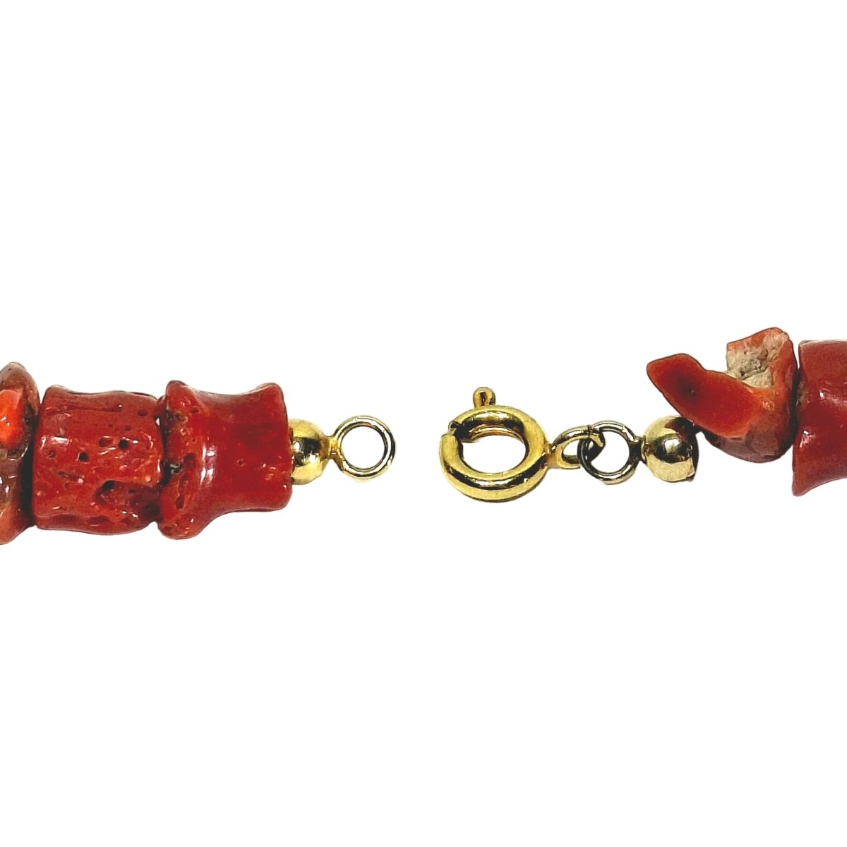 Collier en corail - Castafiore