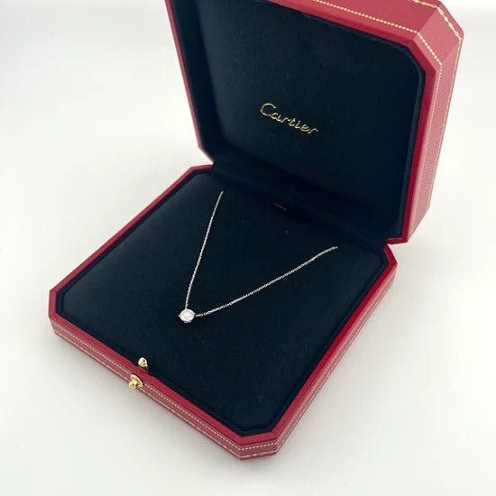Collier Pendentif CARTIER en or blanc et diamant - Castafiore
