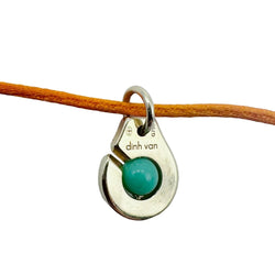 Collier Pendentif DINH VAN "Menottes R10" en or jaune et chrysoprase - Castafiore