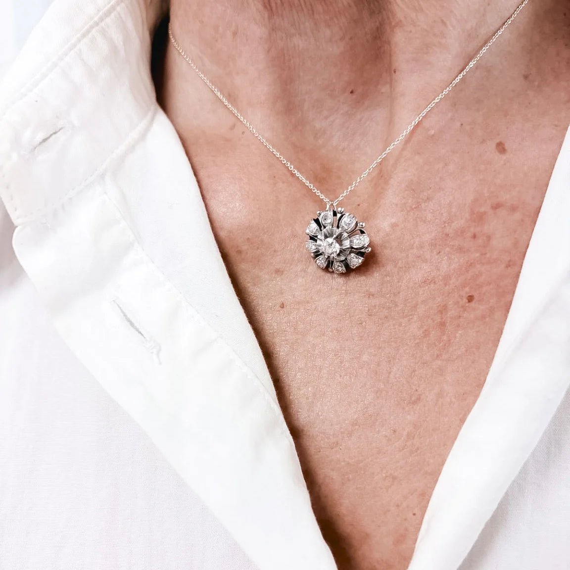 Collier Pendentif en or blanc et diamants - Castafiore