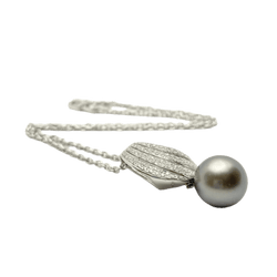Collier Pendentif en or blanc, perle et diamants - Castafiore