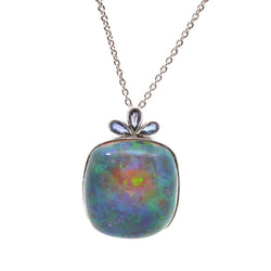 Collier Pendentif en or blanc, platine, opale et saphirs - Castafiore