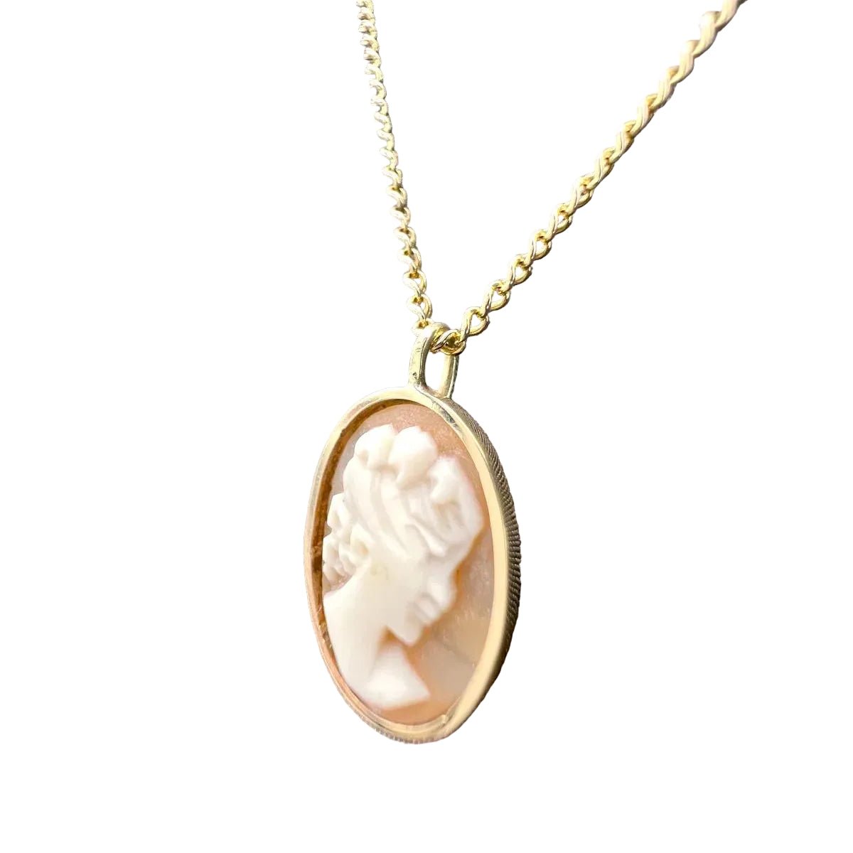 Collier Pendentif en or jaune et camée - Castafiore