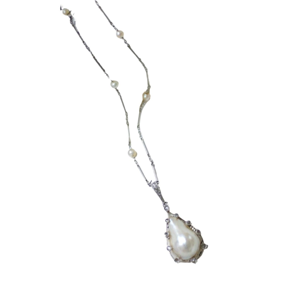 Collier Pendentif en platine or jaune, perle, et diamants - Castafiore