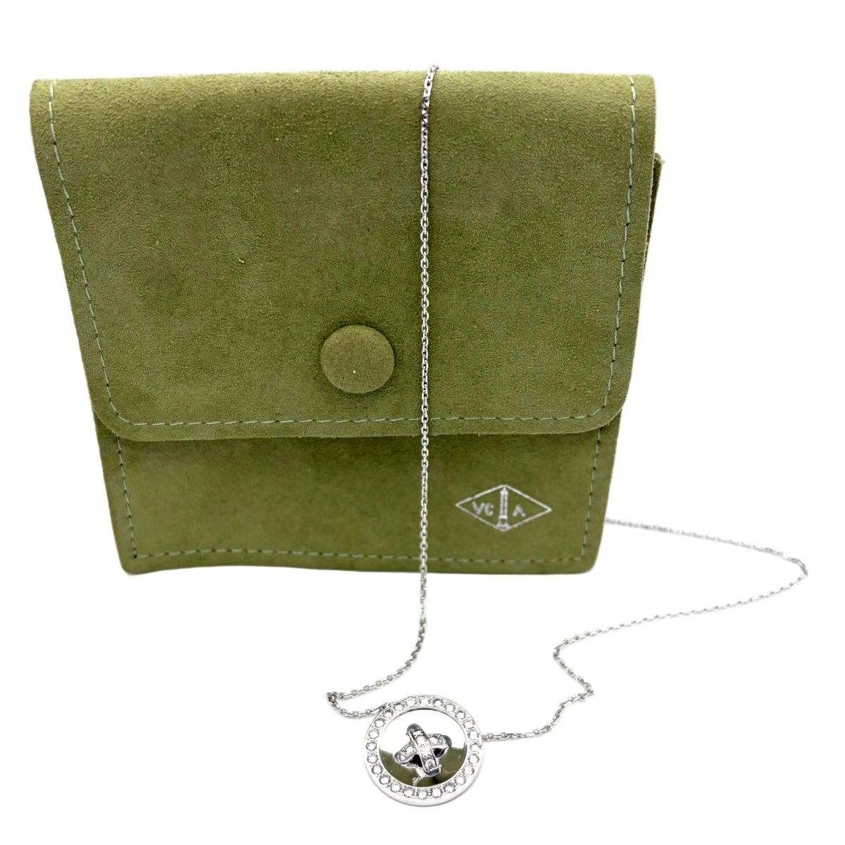 Collier Pendentif VAN CLEEF & ARPELS "Boutonnière" en or blanc et diamants - Castafiore