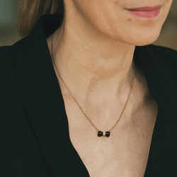 Collier Pendentif VAN CLEEF & ARPELS en or jaune, onyx et diamants - Castafiore