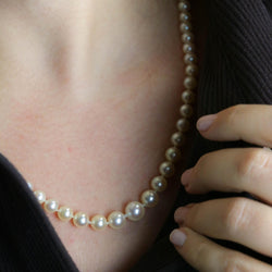 Collier Perles BOUCHERON en or blanc - Castafiore