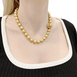 Collier Perles en or jaune, saphirs et diamants - Castafiore