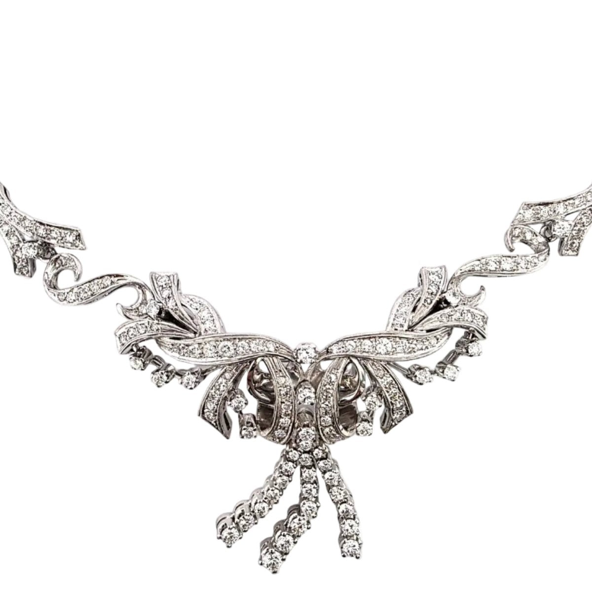 Collier Plastron en or blanc et diamants - Castafiore