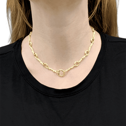 Collier Ras de Cou CHAUMET en or jaune - Castafiore