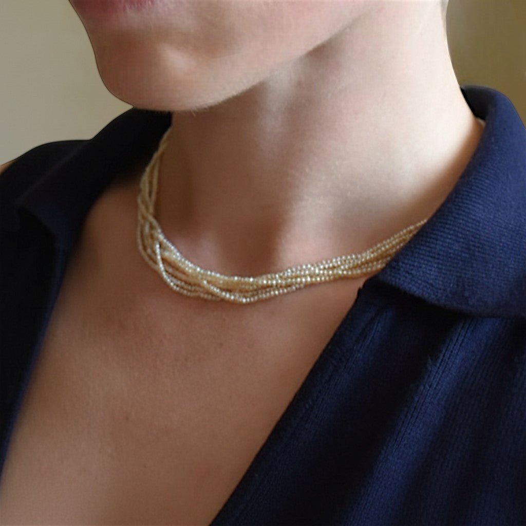 Collier Ras de Cou en or jaune, perles et diamants - Castafiore