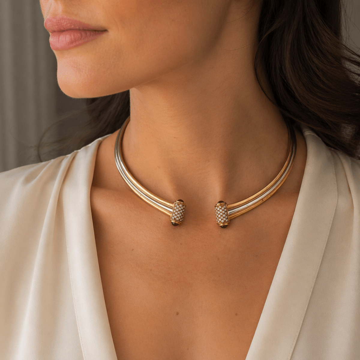 Collier Ras de Cou PIAGET en or jaune, rubis et diamants - Castafiore