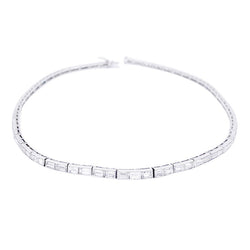 Collier rivière platine, diamants baguettes. - Castafiore