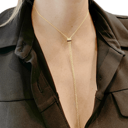 Collier Sautoir BOUCHERON "Cravate Quatre Red Edition" en or blanc, or jaune, or rose, céramique et diamants - Castafiore