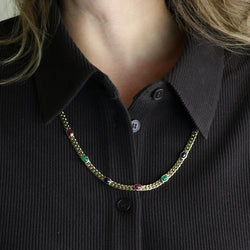 Collier Sautoir en or jaune, émeraudes, saphirs et rubis - Castafiore