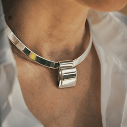 Collier Torque HERMÈS Pliage en argent
