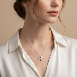 Collier Trèfle en or blanc et diamants - Castafiore