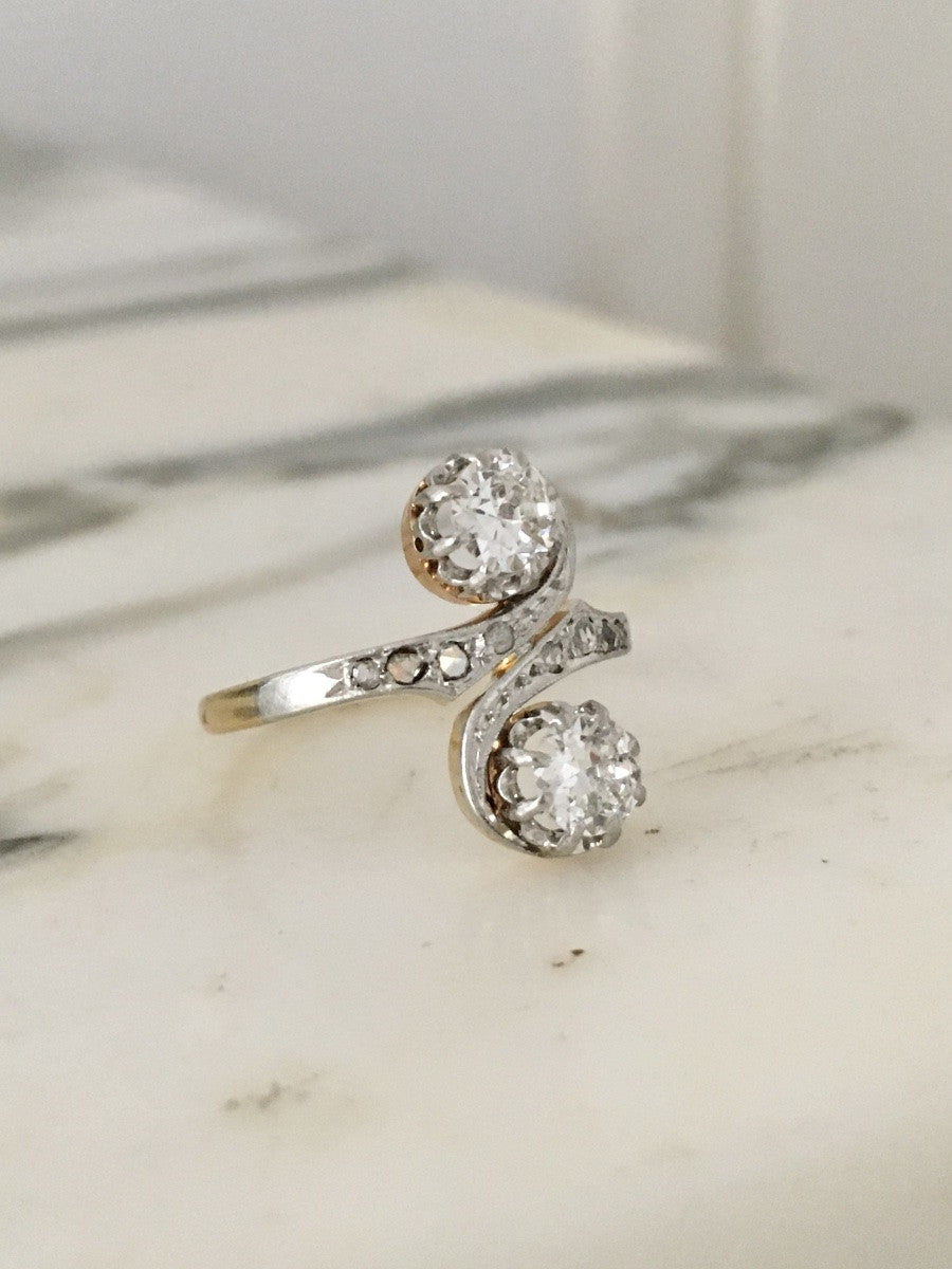Bague Toi & Moi en or jaune, platine et diamants