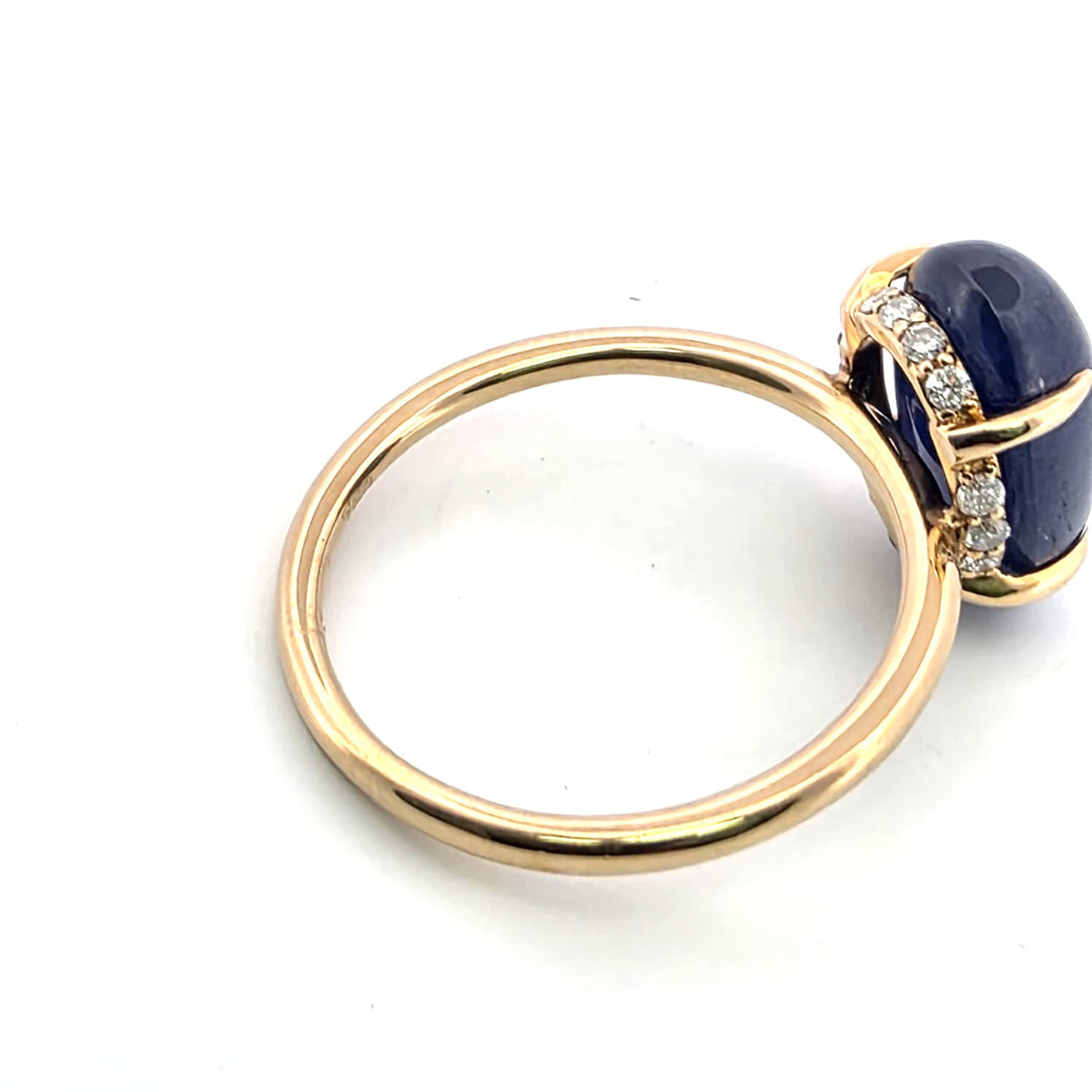 Bague Solitaire en or jaune, saphir et diamants