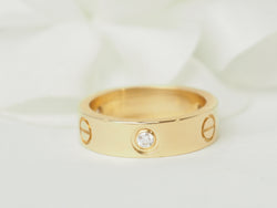 Bague Alliance CARTIER Love en or jaune et diamants
