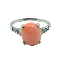 Bague Solitaire en platine, corail et diamants