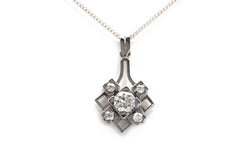 Pendentif en platine et diamants