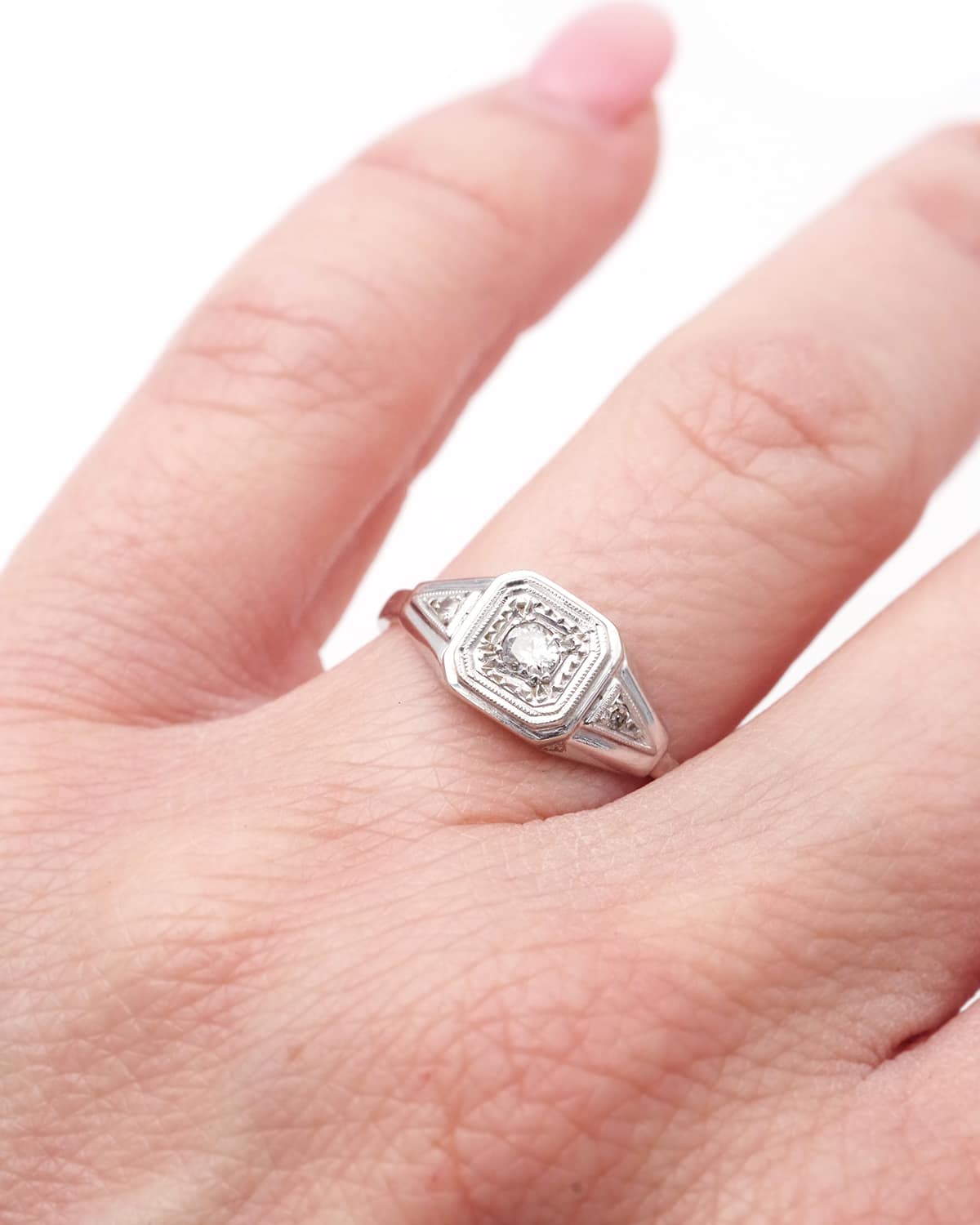 Bague Solitaire en platine et diamants