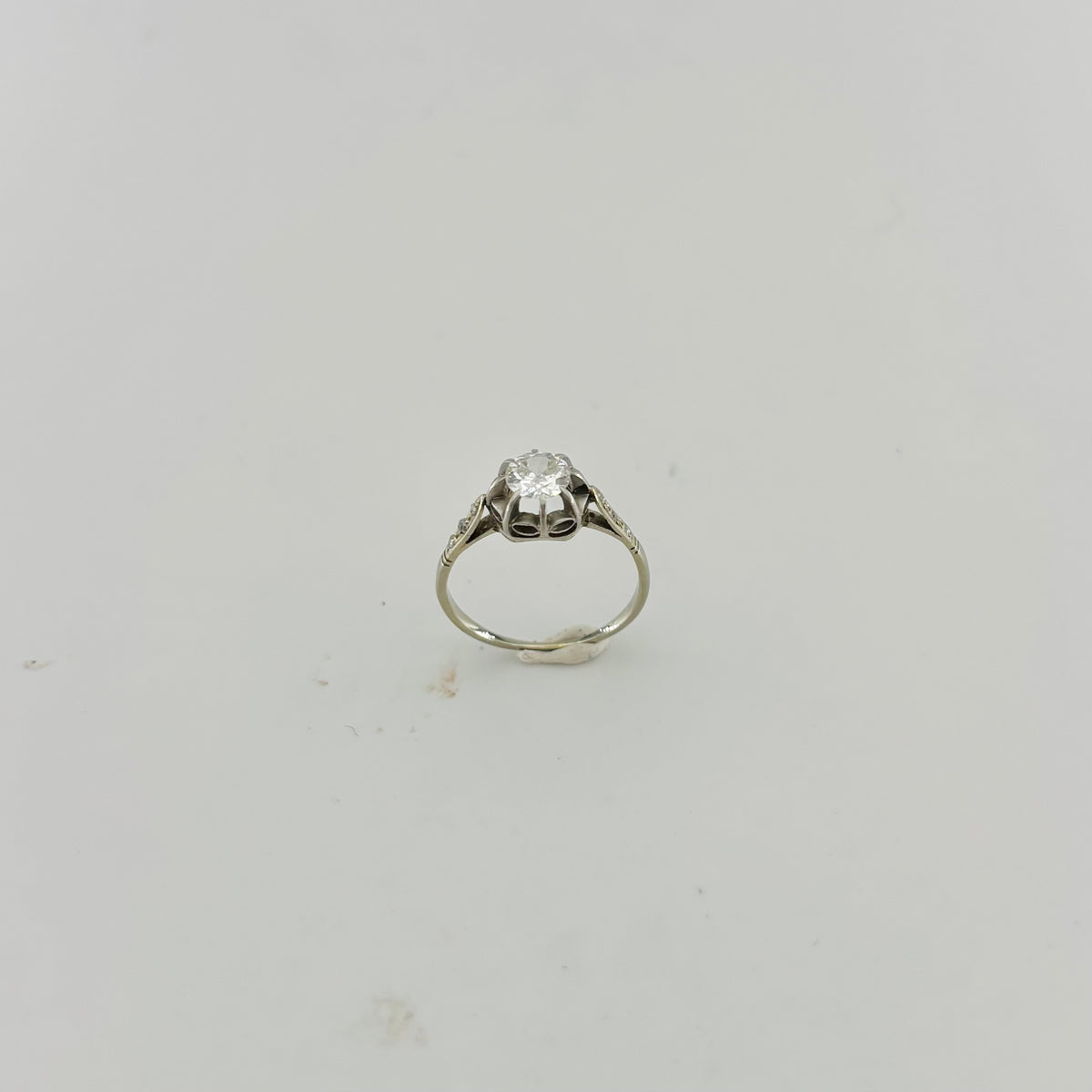 Bague Solitaire en or blanc, platine et diamants