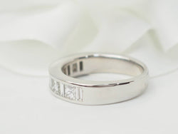 Demi alliance en or blanc et diamants 1.06cts - Castafiore