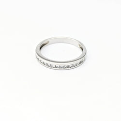 Demi - alliance en or blanc et diamants - Castafiore