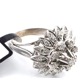 Bague Marguerite en or blanc et diamants
