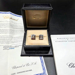 Boucles d'oreilles Puces CHOPARD "Happy Diamonds" en or blanc et diamants