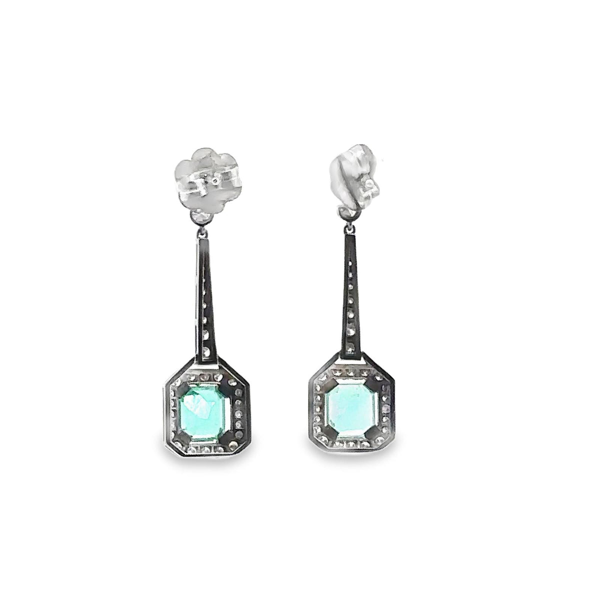 Boucles d'oreilles Pendantes en or blanc, émeraudes et diamants