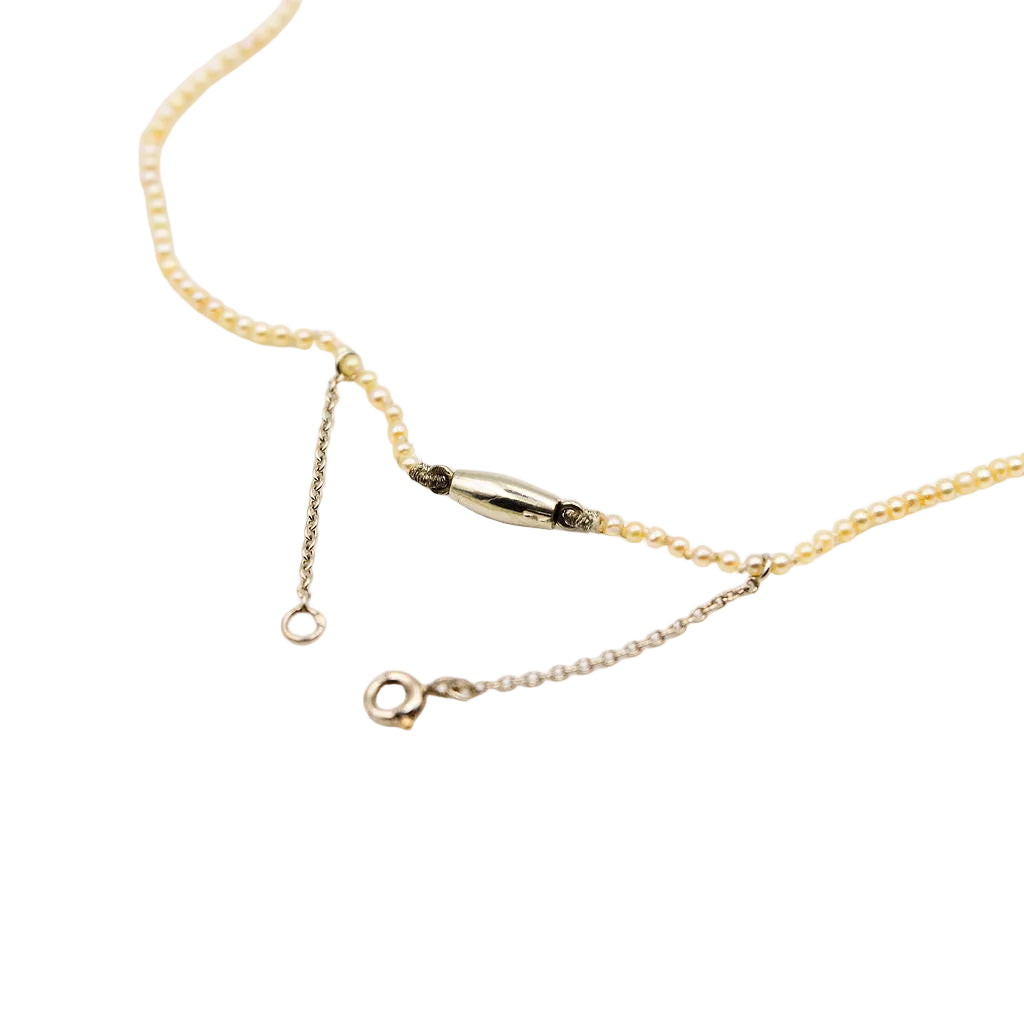 Collier de Perles en perles fines et or blanc