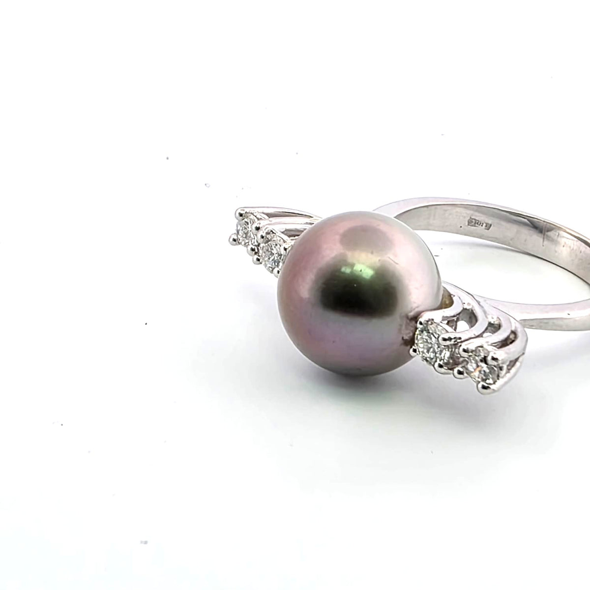 Bague Solitaire en or blanc, perle et diamants