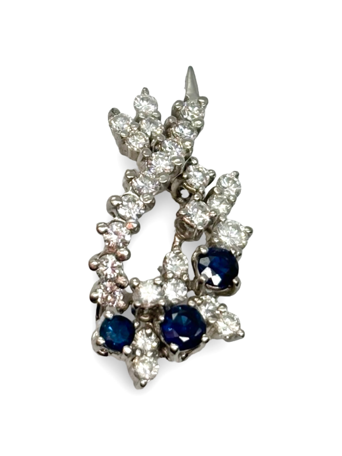 Pendentif en or blanc, saphirs et diamants