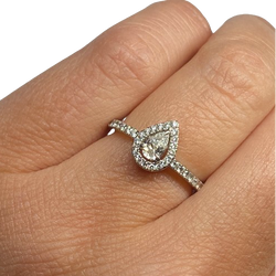 Bague Entourage MESSIKA "Joy" en or blanc et diamants