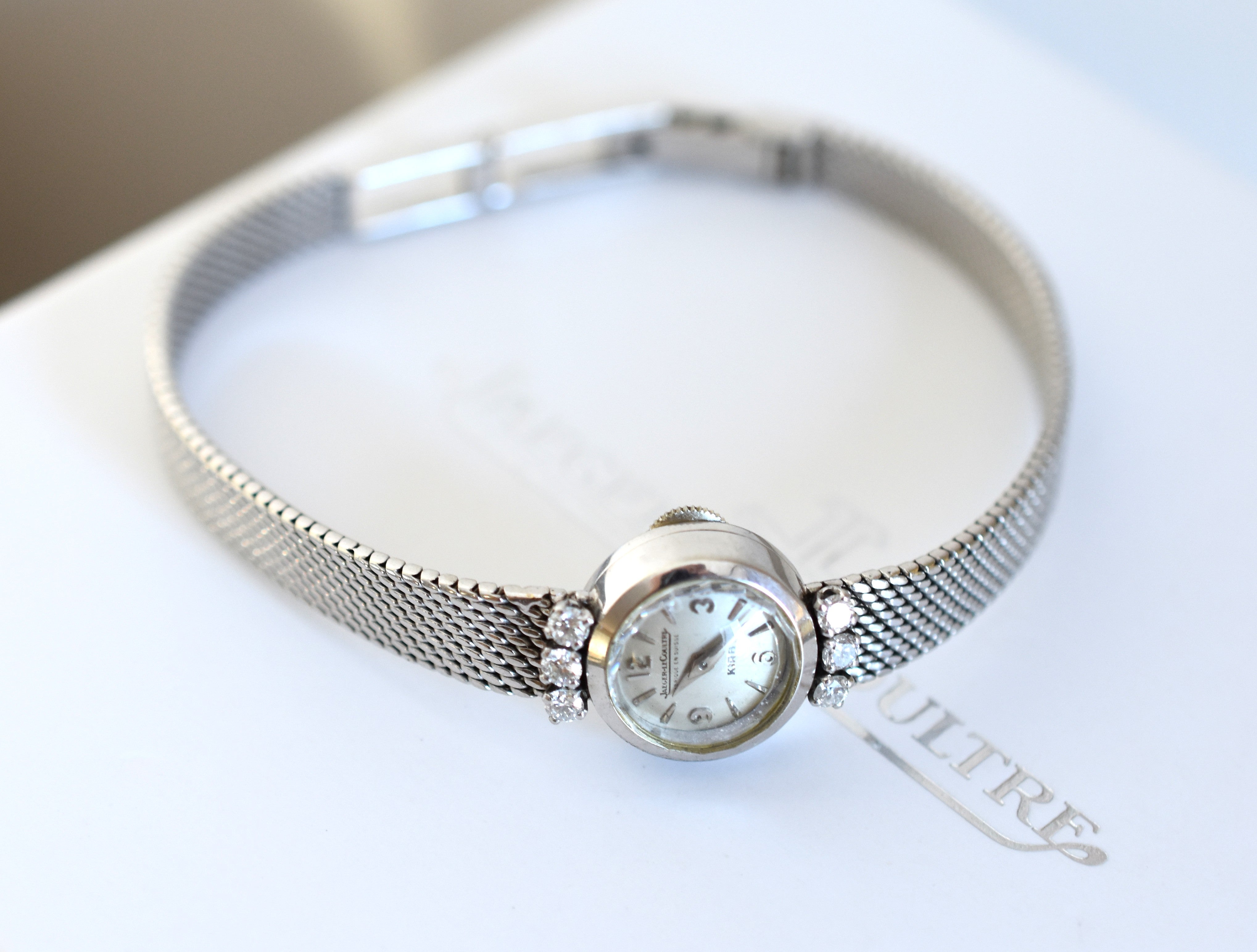 Montre JAEGER-LECOULTRE en or blanc et diamants