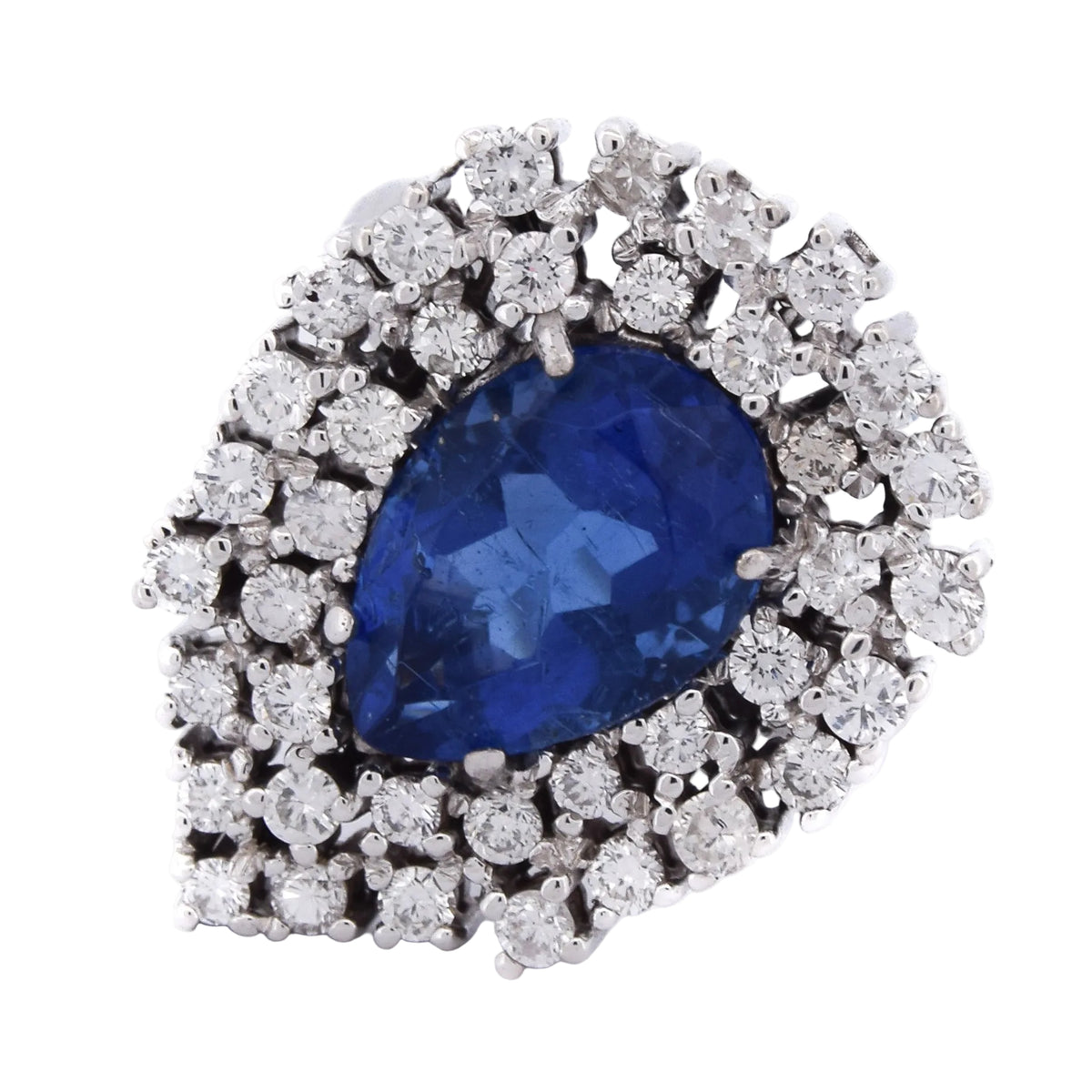 Bague Entourage en or blanc, saphir et diamants