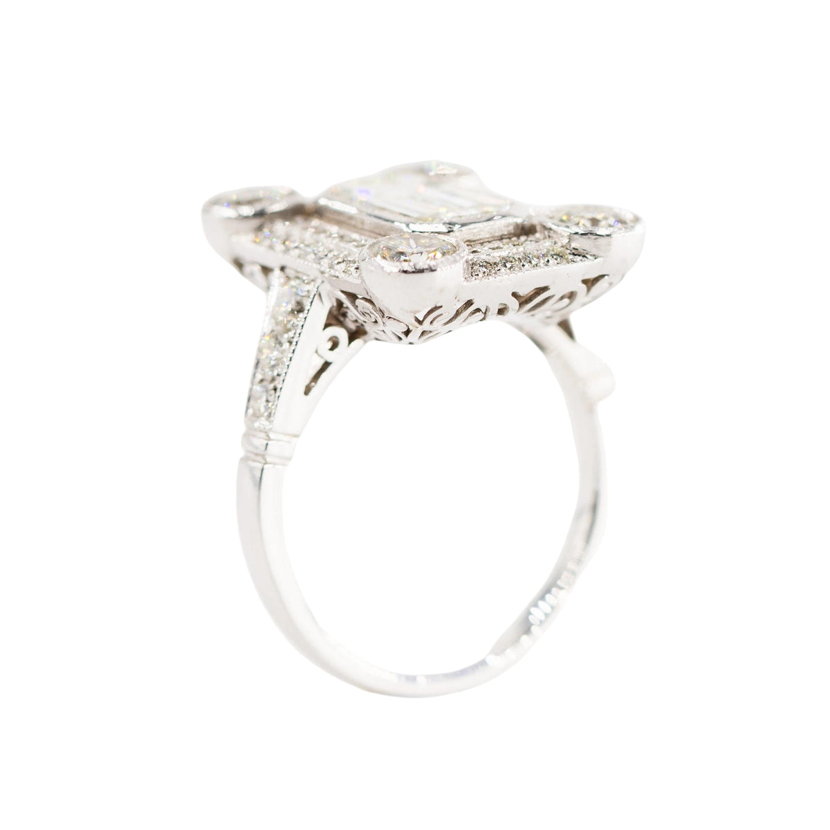 Bague Entourage en or blanc et diamants