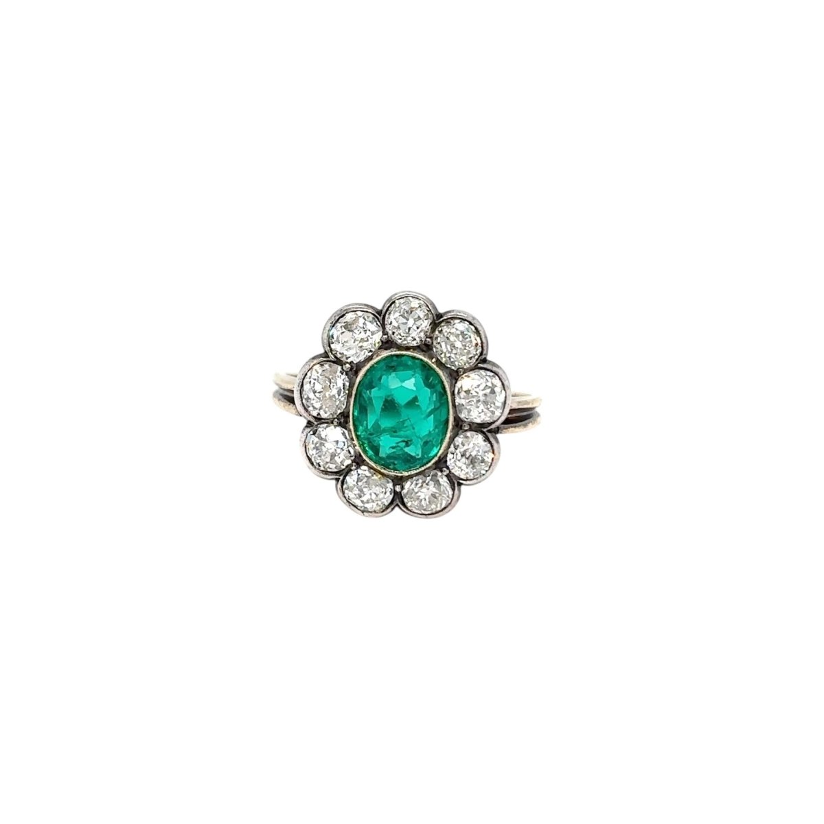 Fin du 19e siècle Bague à grappe en or/argent avec émeraude et diamant de 2,00 carats - Castafiore