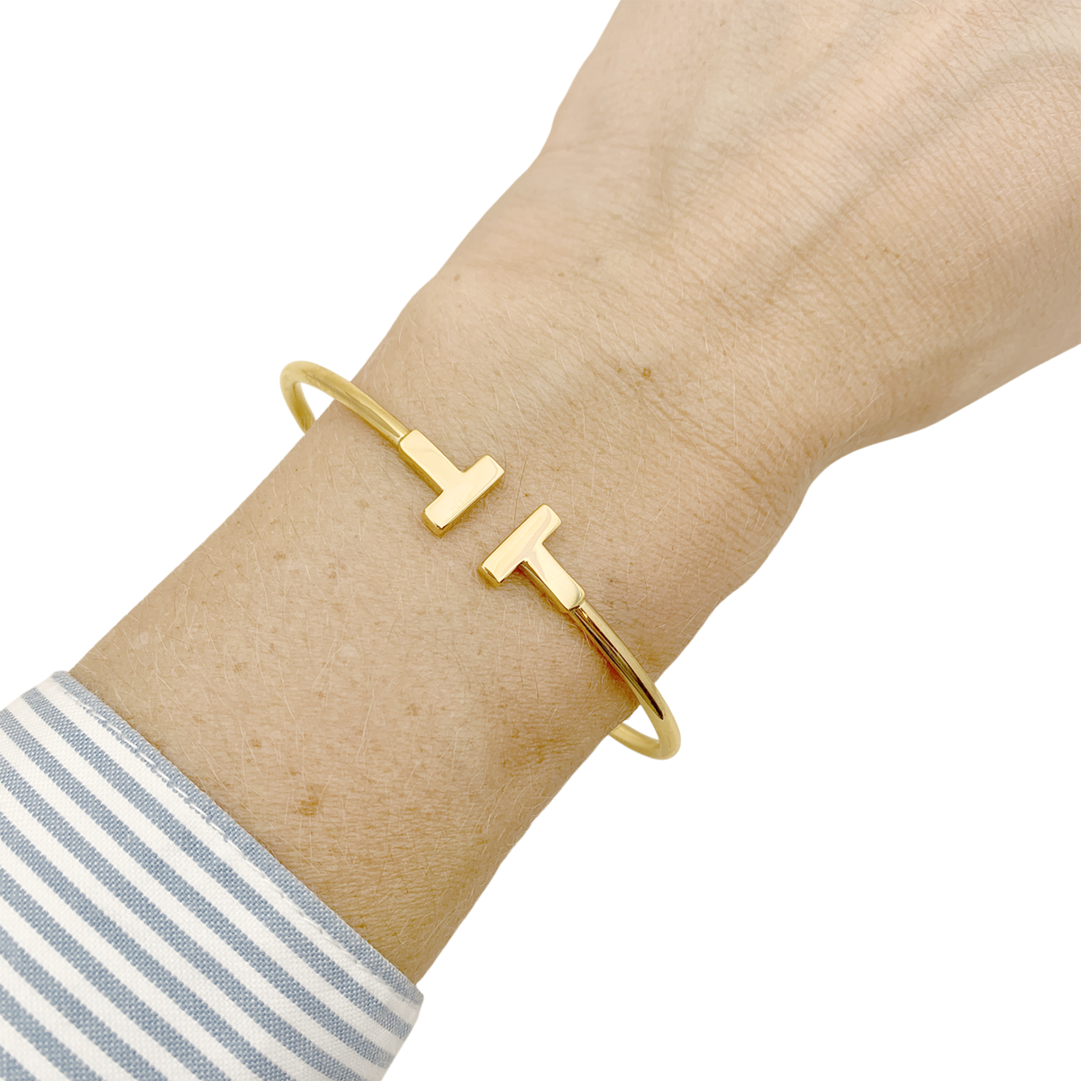 Bracelet Tiffany & Co., collection "Tiffany T", modèle «Wire », or rose.