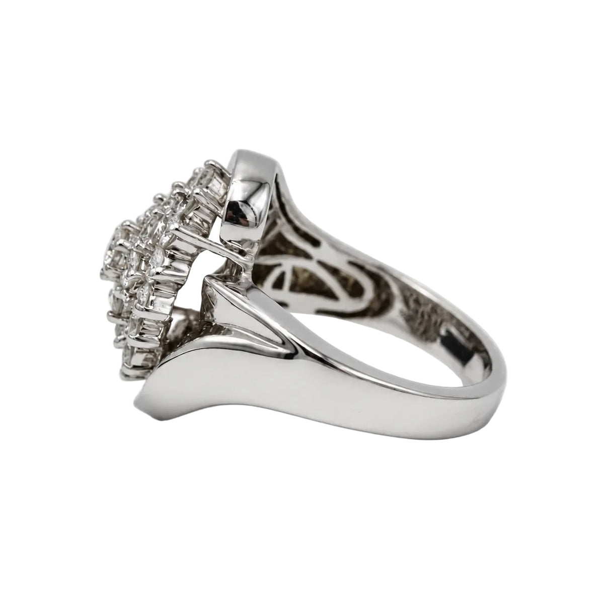 Bague Cocktail en or blanc et diamants