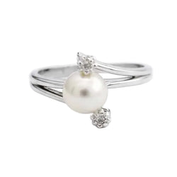Bague Trilogie en or blanc, perle et diamants