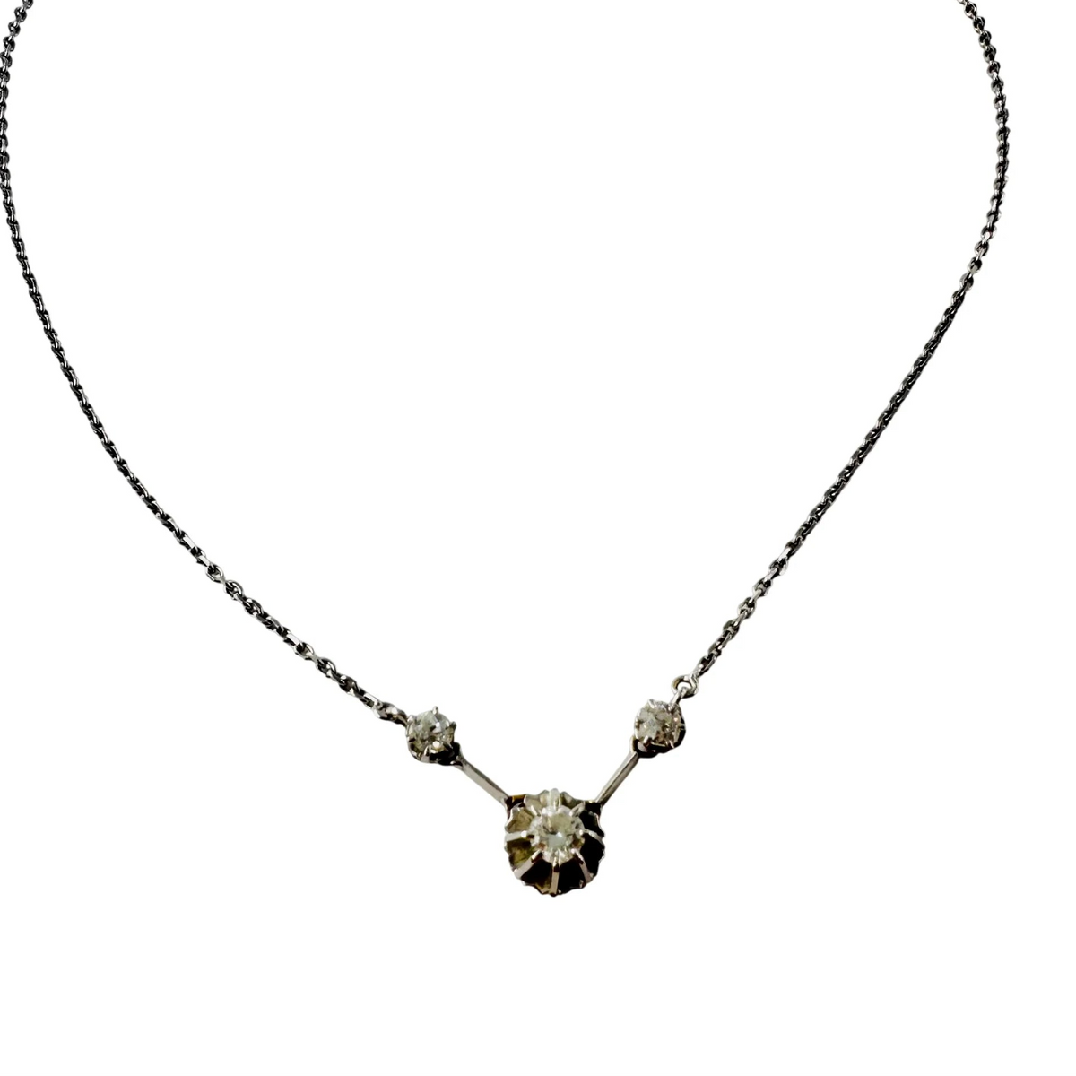 Collier Ras de cou en or blanc et diamants